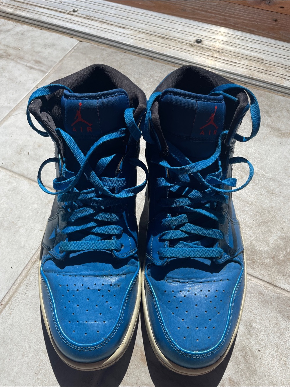 Nike Men's Blue and Black Air High-Top Sneakers
